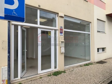 Loja para Arrendamento em Peniche