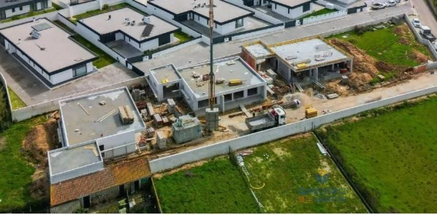 Moradia T3 para Venda em Tornada e Salir do Porto Foto 6