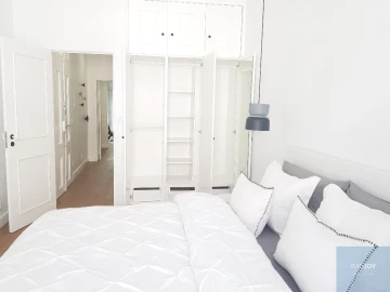 Apartamento T1 para Arrendamento em Arroios