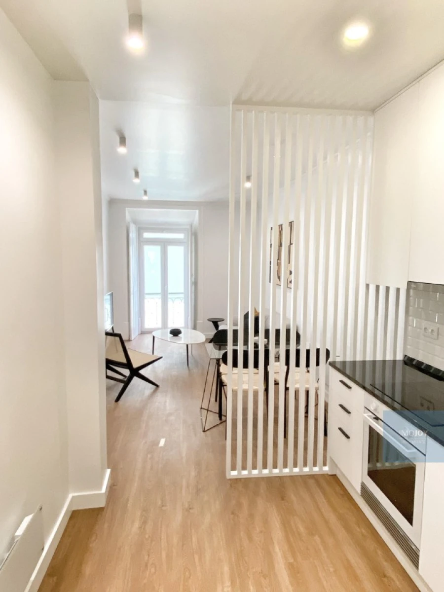 Apartamento T1 para Arrendamento em Arroios Foto 11