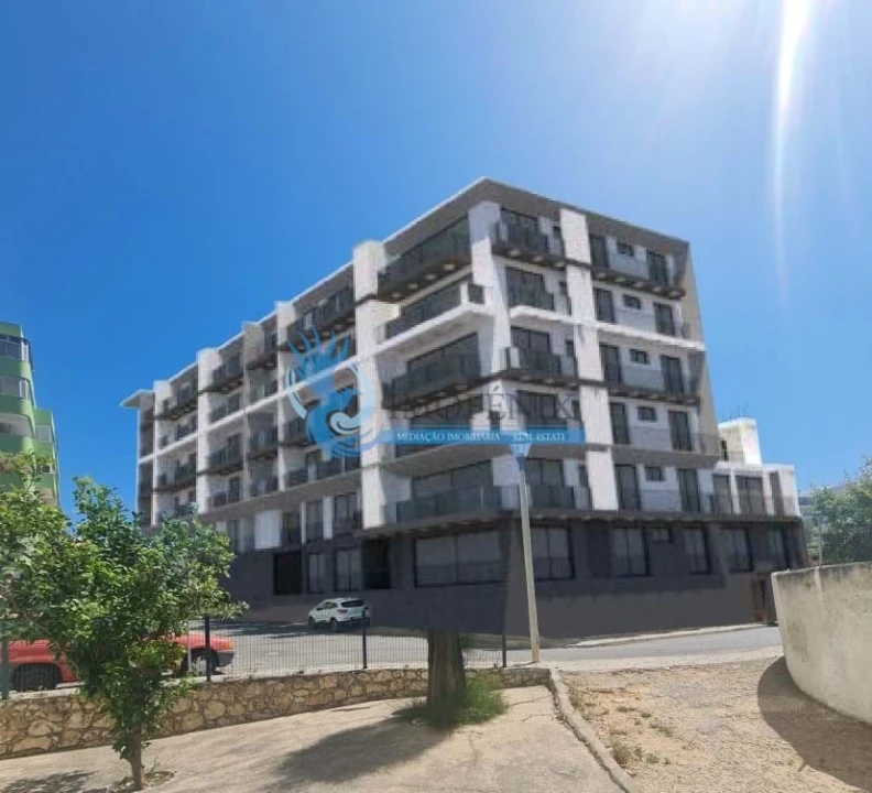 Terreno para Venda em Quarteira Foto 1