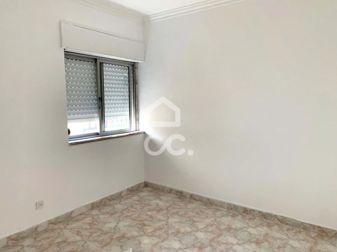 Apartamento T2 para Arrendamento em Seixal, Arrentela e Aldeia de Paio Pires Foto 16
