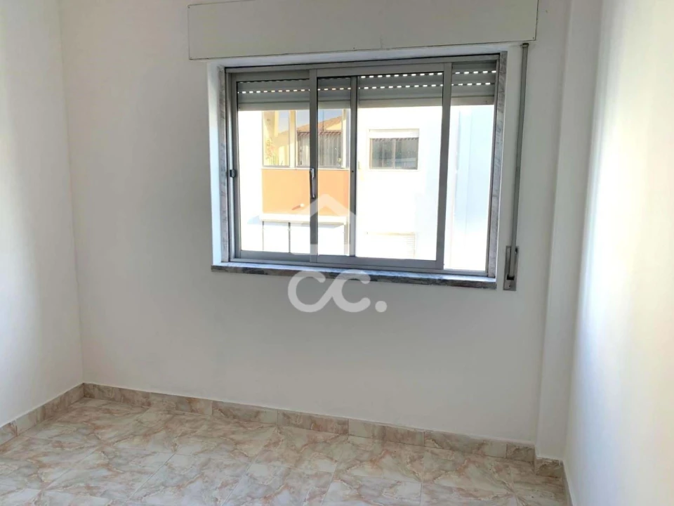 Apartamento T2 para Arrendamento em Seixal, Arrentela e Aldeia de Paio Pires Foto 21