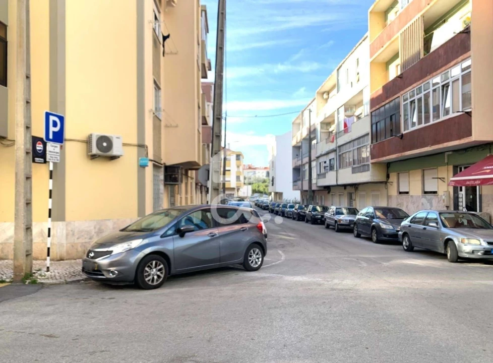 Apartamento T2 para Arrendamento em Seixal, Arrentela e Aldeia de Paio Pires Foto 4