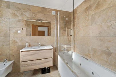 Moradia T3 para Venda em Santo Estêvão