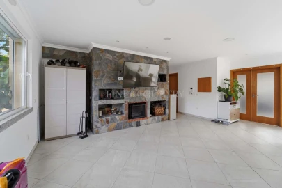 Moradia T3 para Venda em Santo Estêvão