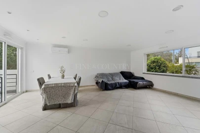 Moradia T3 para Venda em Santo Estêvão