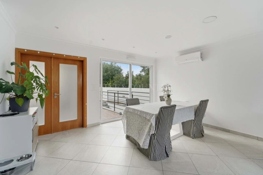 Moradia T3 para Venda em Santo Estêvão Foto 5