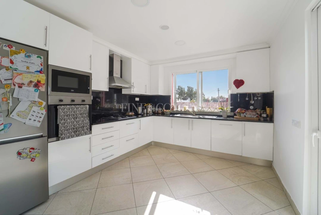 Moradia T3 para Venda em Santo Estêvão Foto 8