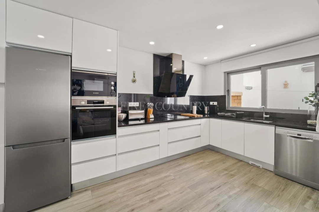 Moradia T4 para Venda em Tavira (Santa Maria e Santiago) Foto 3