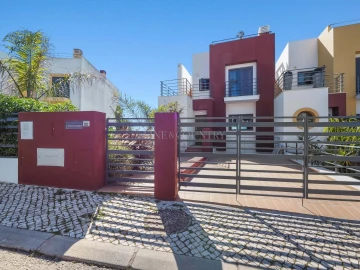 Moradia T2 para Venda em Ferragudo