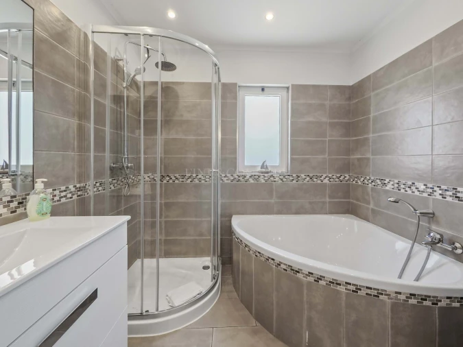 Moradia T3 para Venda em Lagoa e Carvoeiro Foto 19