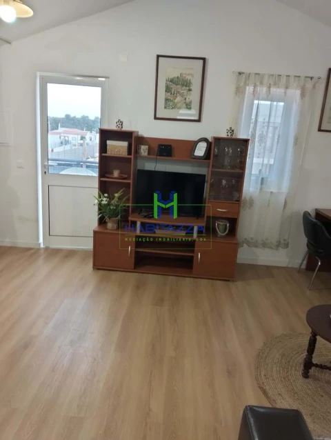 Apartamento T1 para Arrendamento em Vila do Bispo e Raposeira