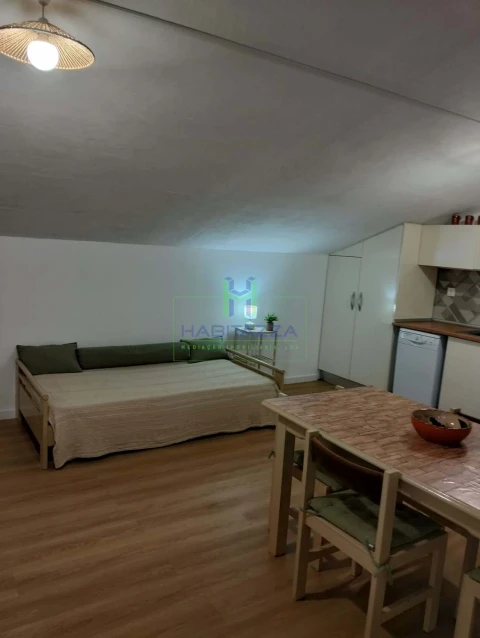 Apartamento T1 para Arrendamento em Vila do Bispo e Raposeira