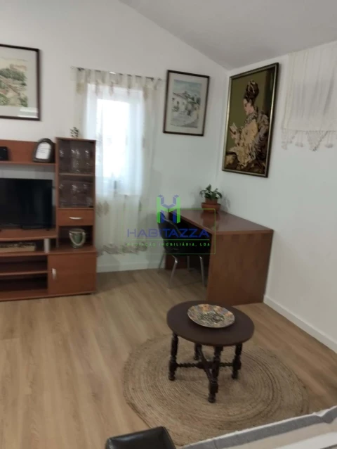 Apartamento T1 para Arrendamento em Vila do Bispo e Raposeira