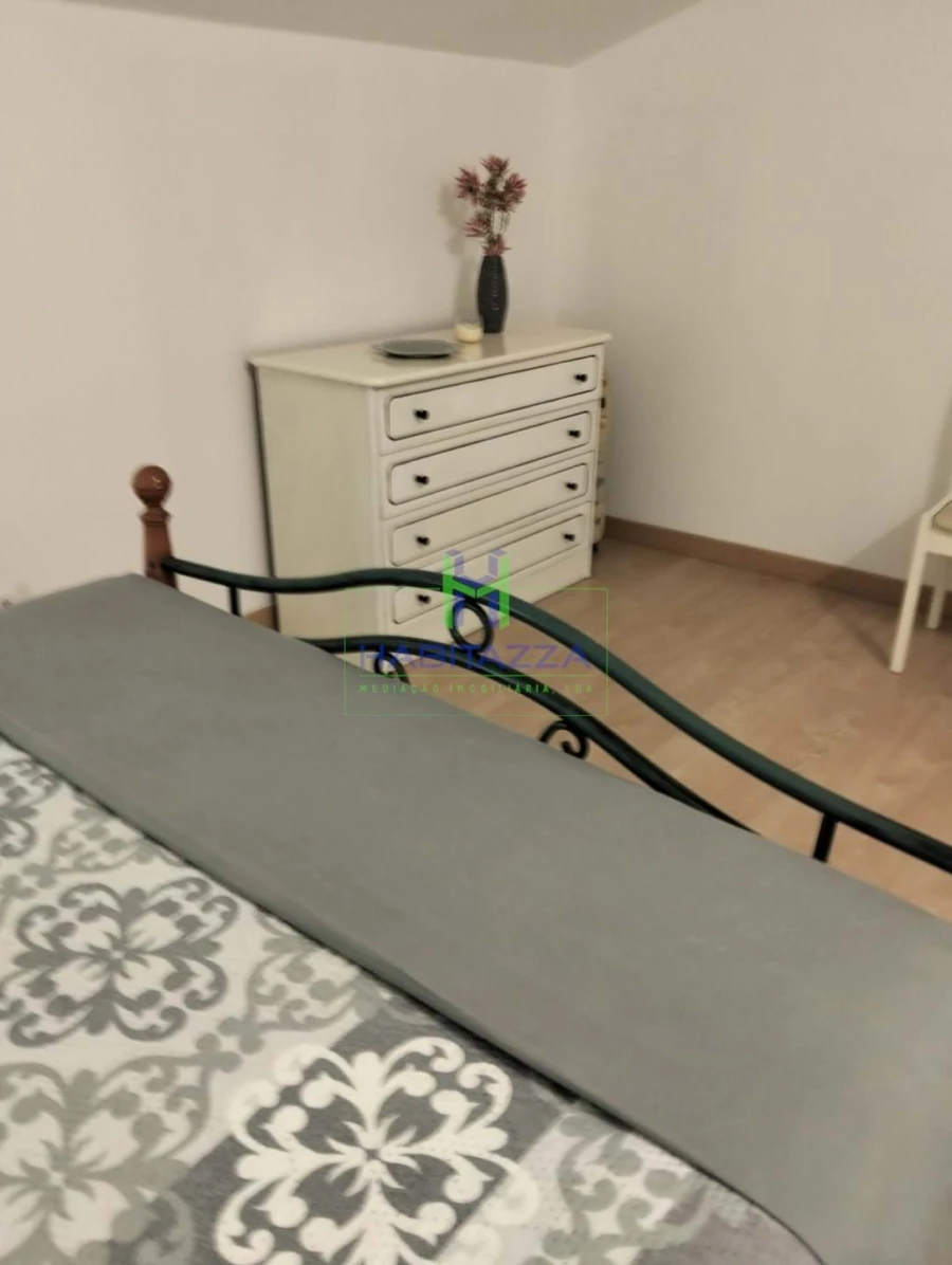 Apartamento T1 para Arrendamento em Vila do Bispo e Raposeira Foto 15