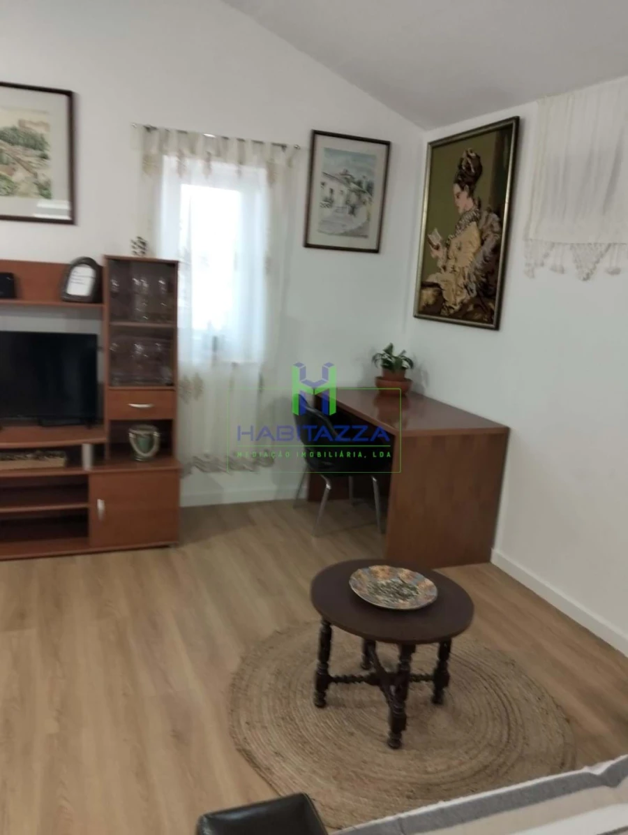 Apartamento T1 para Arrendamento em Vila do Bispo e Raposeira Foto 8