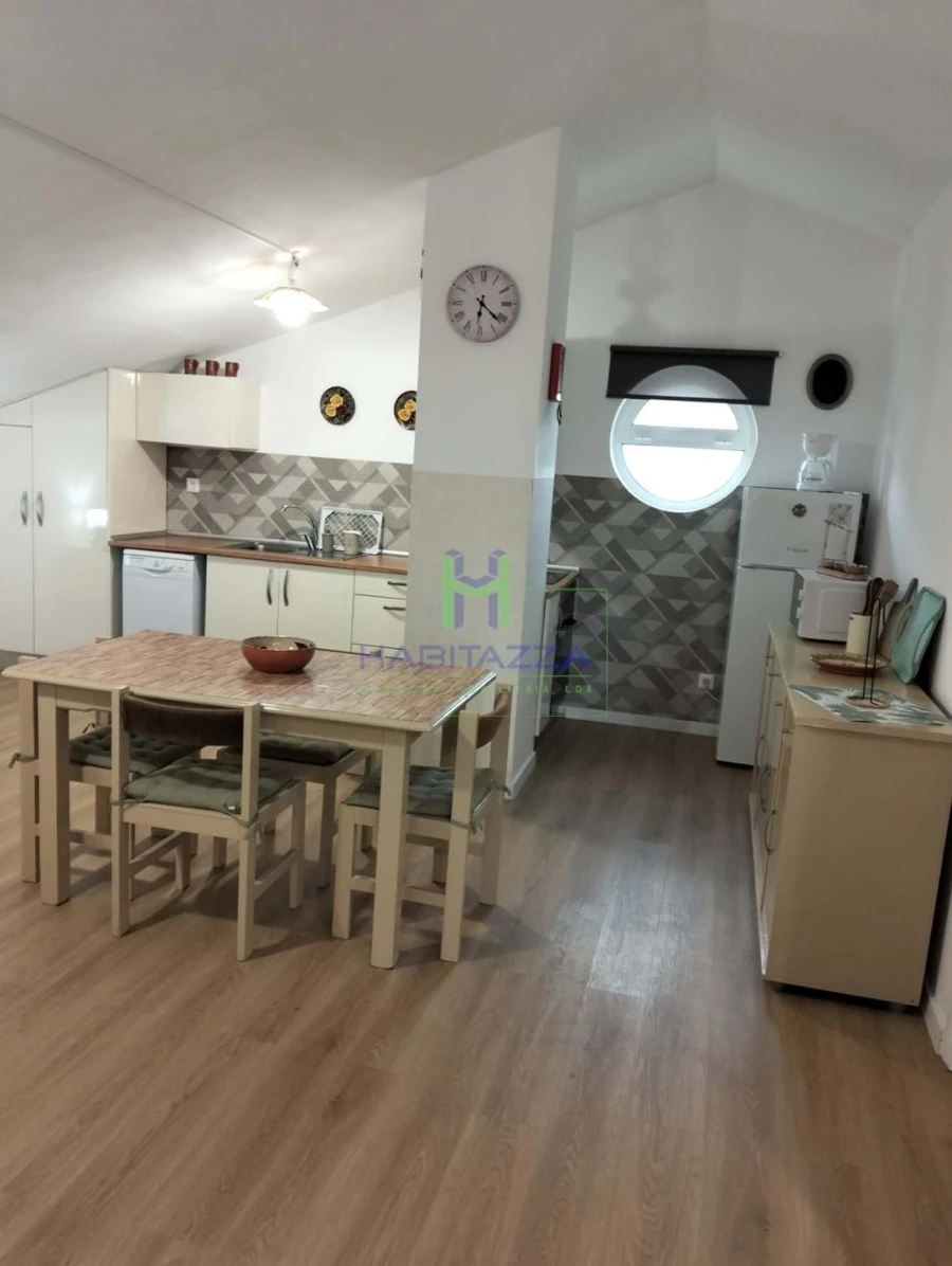 Apartamento T1 para Arrendamento em Vila do Bispo e Raposeira Foto 2