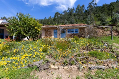 Moradia T1 para Venda em Marmelete