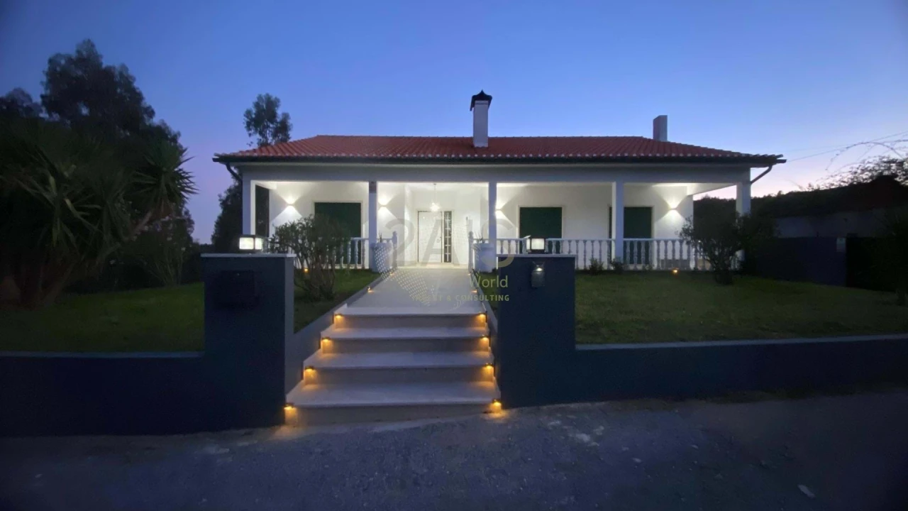 Moradia T3 para Venda em Vila Facaia Foto 1