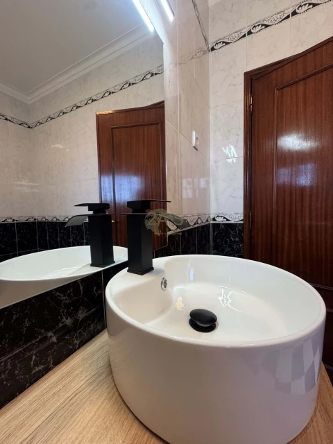 Moradia T3 para Venda em Vila Facaia