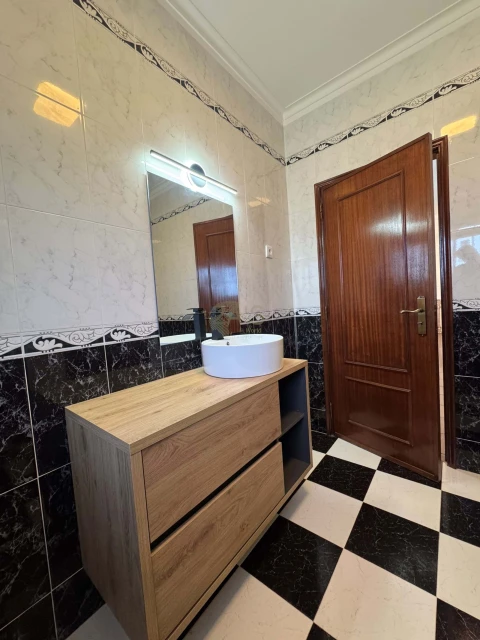 Moradia T3 para Venda em Vila Facaia