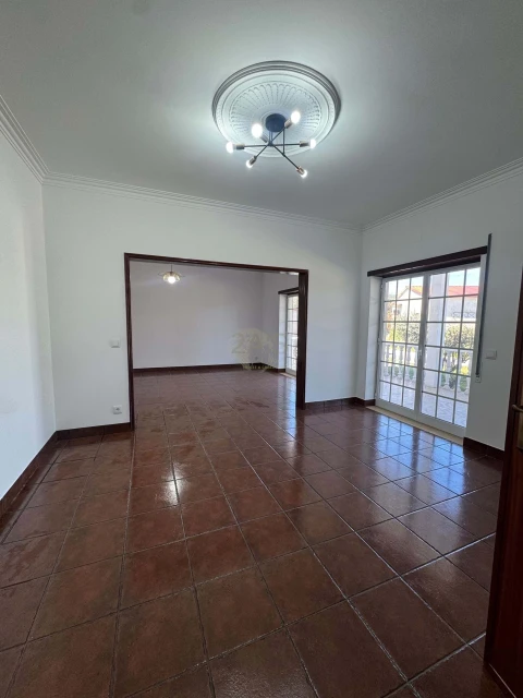 Moradia T3 para Venda em Vila Facaia