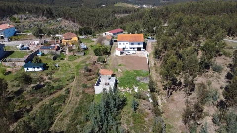 Moradia T3 para Venda em Vila Facaia