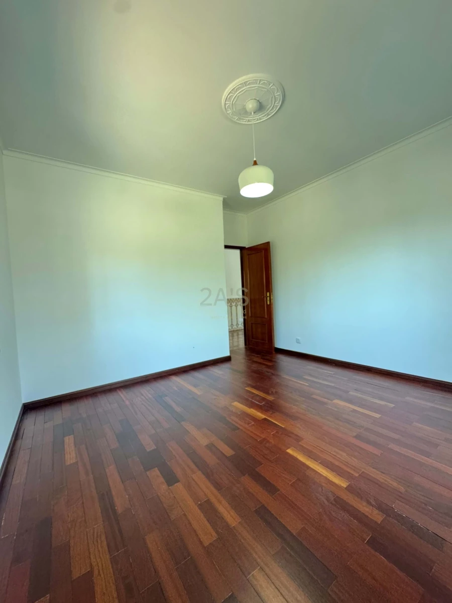 Moradia T3 para Venda em Vila Facaia Foto 17