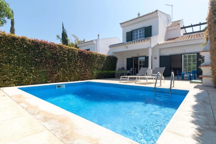 Moradia T3 para Venda em Almancil Foto 2