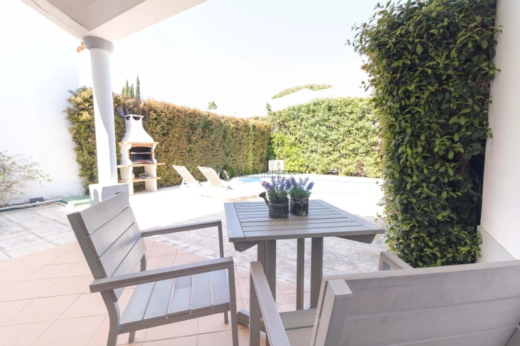 Moradia T3 para Venda em Almancil Foto 17