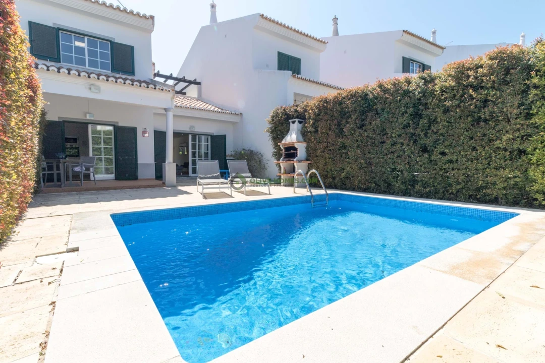 Moradia T3 para Venda em Almancil Foto 15