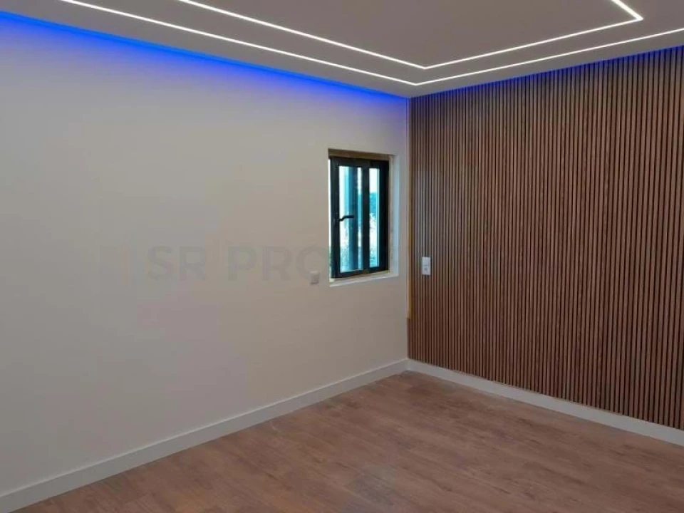 Apartamento T2 para Venda em Quarteira Foto 3