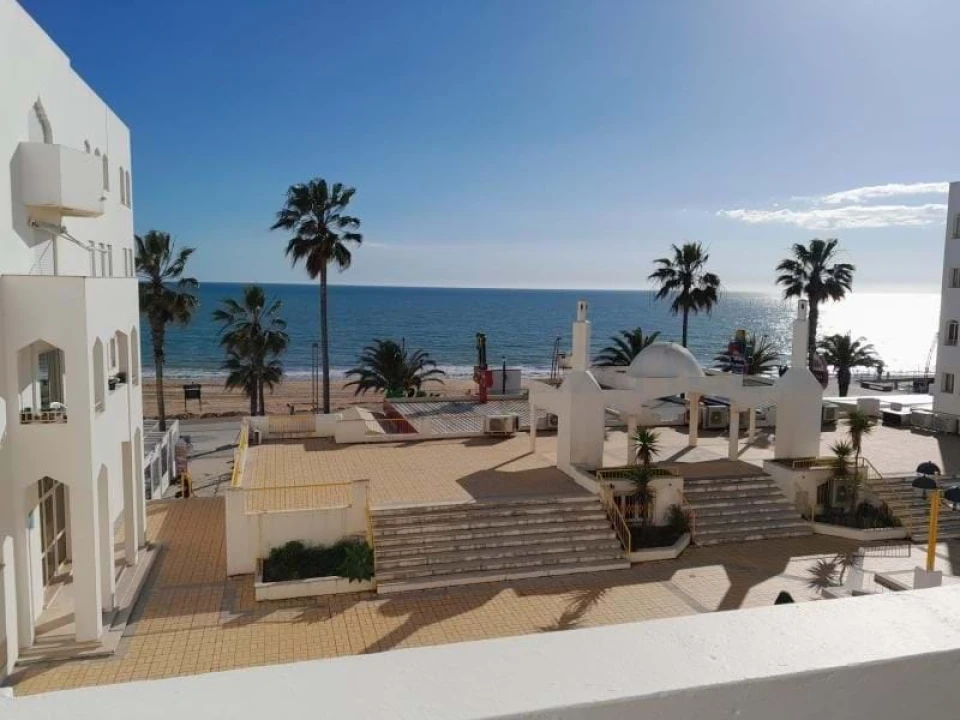 Apartamento T2 para Venda em Quarteira Foto 8