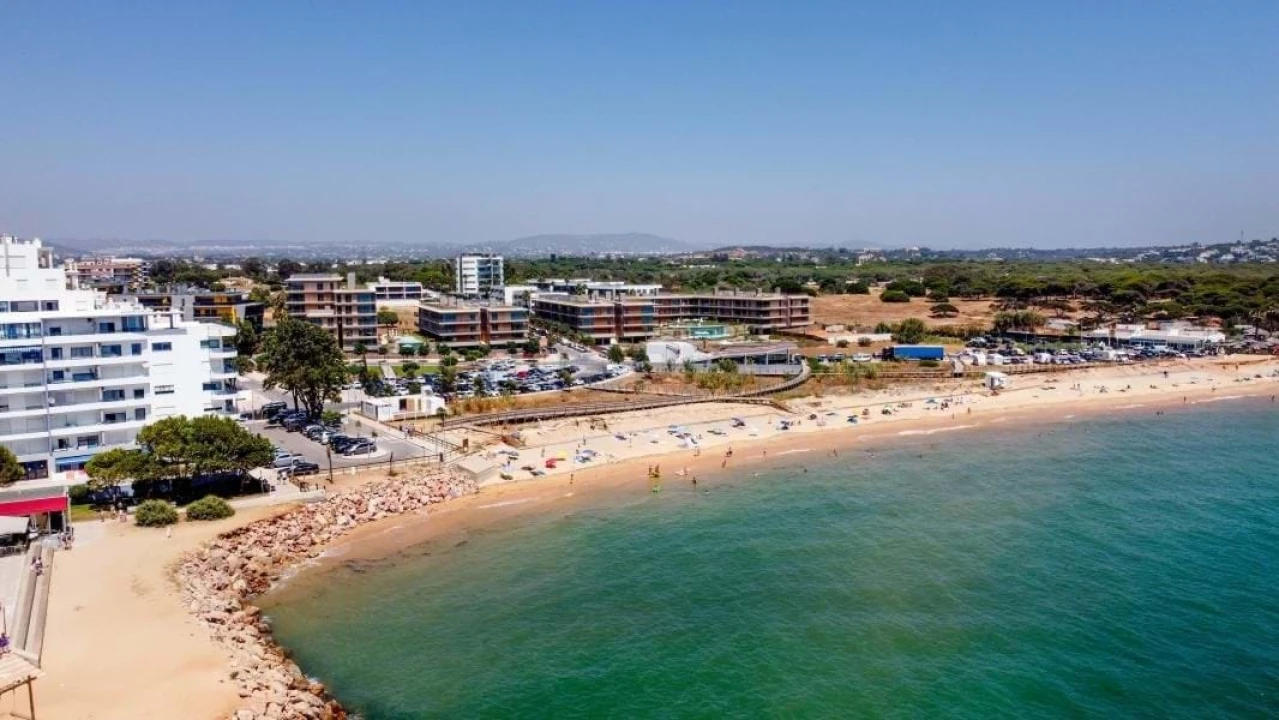 Apartamento T2 para Venda em Quarteira Foto 20