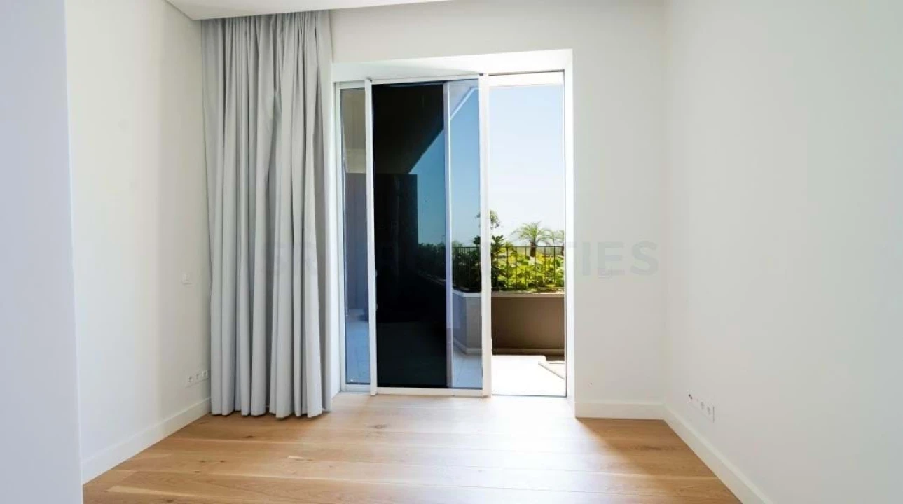 Apartamento T2 para Venda em Quarteira Foto 27