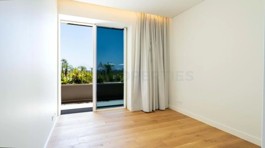 Apartamento T2 para Venda em Quarteira Foto 37