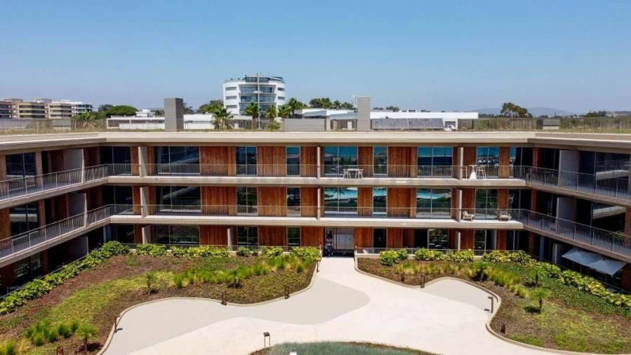 Apartamento T2 para Venda em Quarteira Foto 6