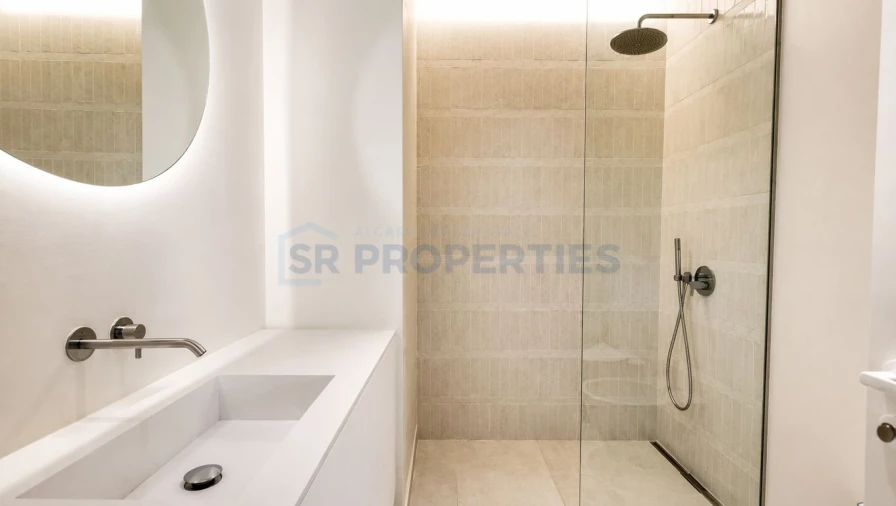 Apartamento T2 para Venda em Quarteira Foto 5
