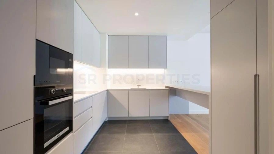 Apartamento T2 para Venda em Quarteira Foto 4