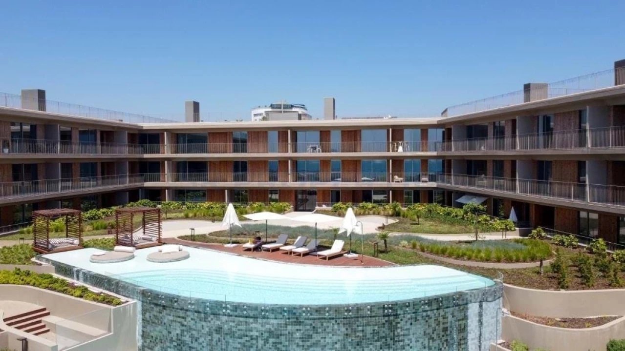 Apartamento T2 para Venda em Quarteira Foto 9