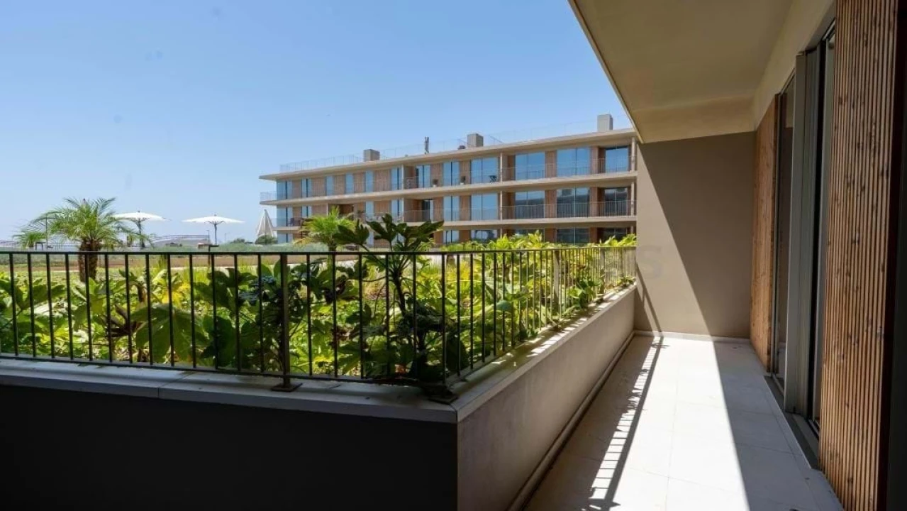 Apartamento T2 para Venda em Quarteira Foto 33