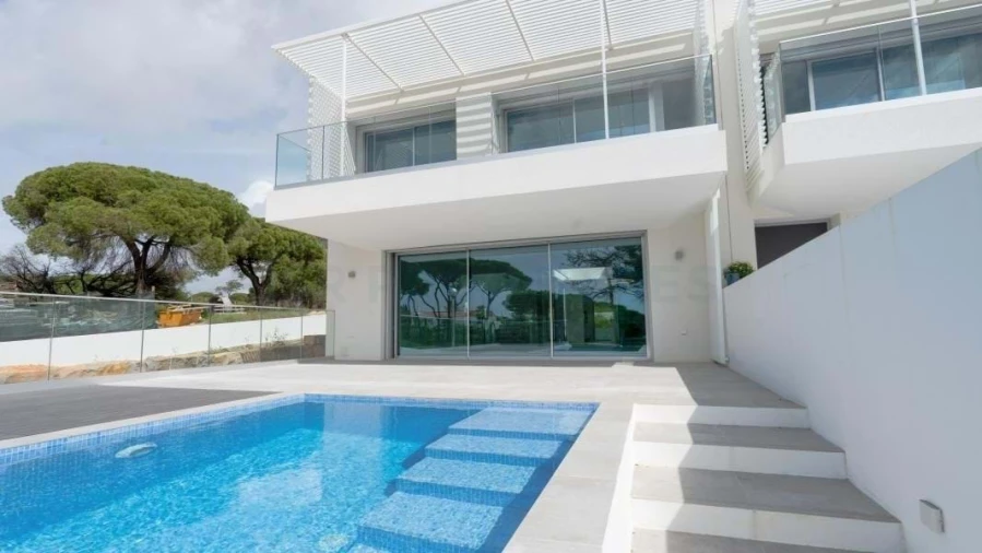 Moradia T3 para Venda em Almancil Foto 25