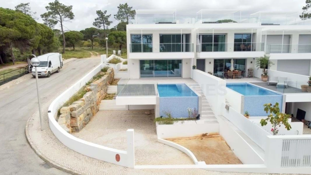 Moradia T3 para Venda em Almancil Foto 27