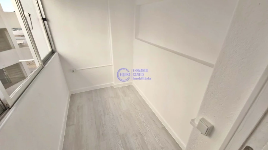 Apartamento T1 para Venda em Armação de Pera Foto 15