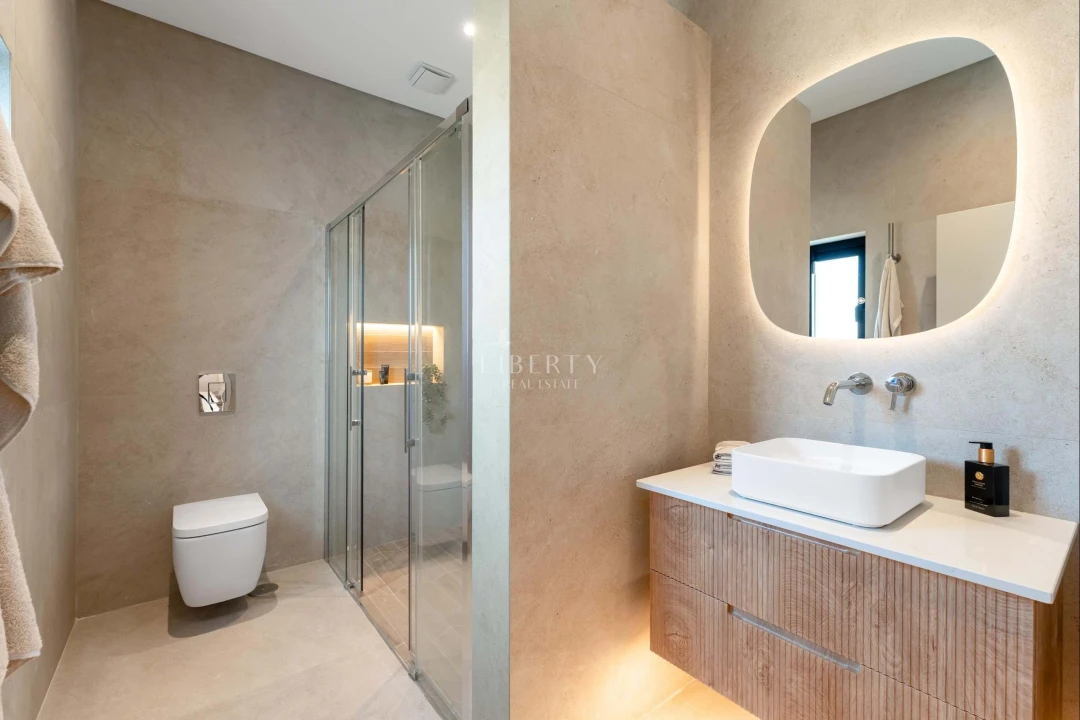 Moradia T4 para Venda em Almancil Foto 25