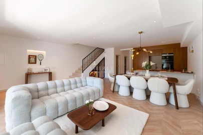 Moradia T4 para Venda em Almancil