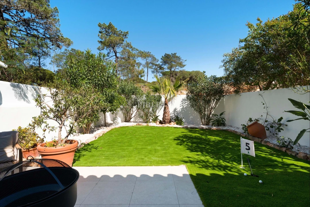 Moradia T4 para Venda em Almancil Foto 18