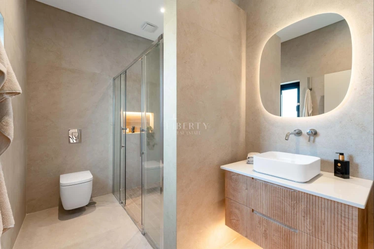 Moradia T4 para Venda em Almancil Foto 25