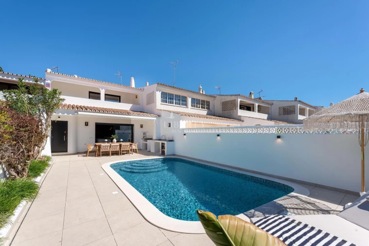 Moradia T4 para Venda em Almancil Foto 28